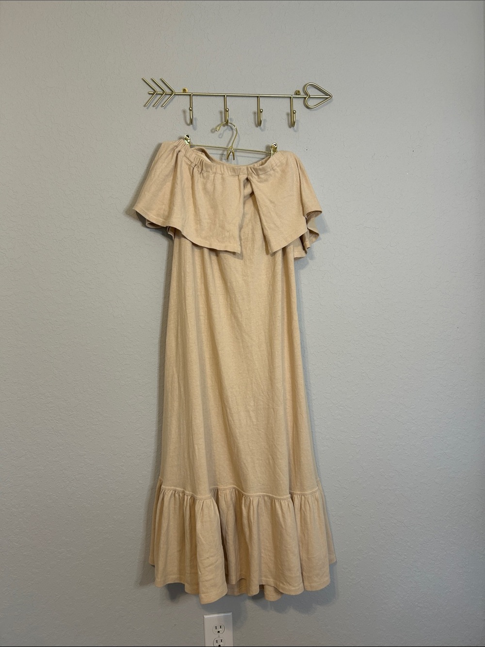 FP Beach Off-the-Shoulder Maxi Dress Cream Ruffle Hem Size L/6